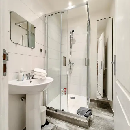 Foch 3 By Guys Apartment